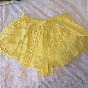 American Eagle Flowy Shorts